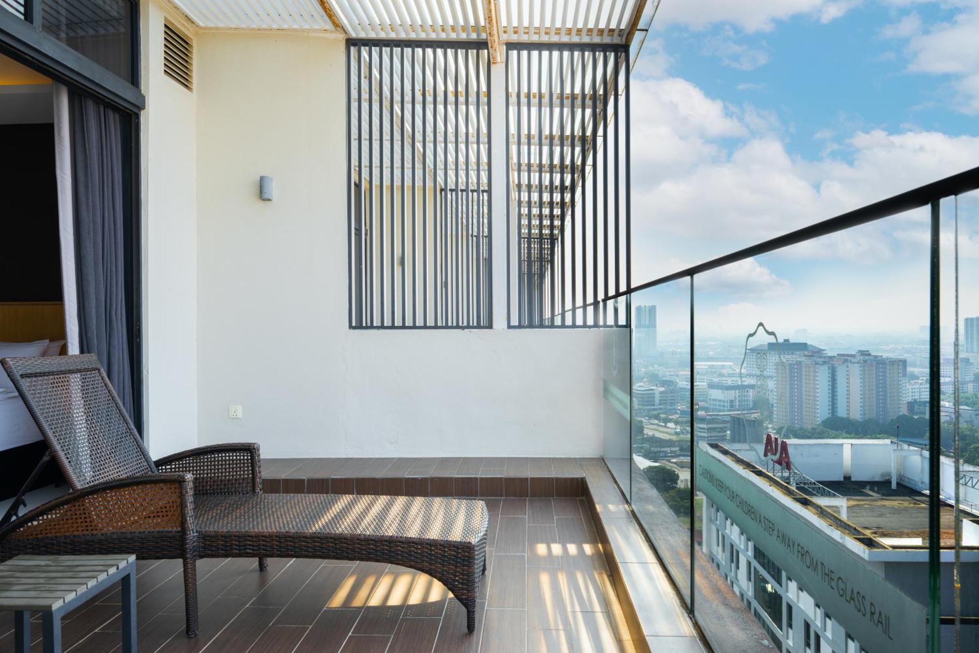Greystone 99 Suites Malacca 外观 照片